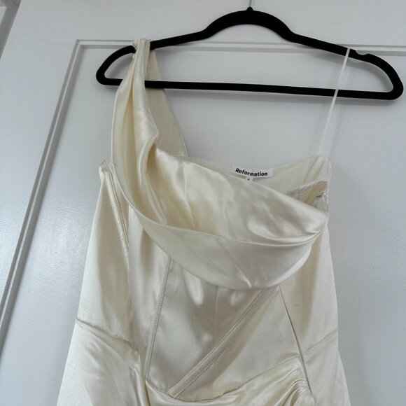 NWT Reformation Eisa Bridal Silk Maxi Dress Sz 4 in Ivory Asymmetric One Shoulde - Picture 7 of 9